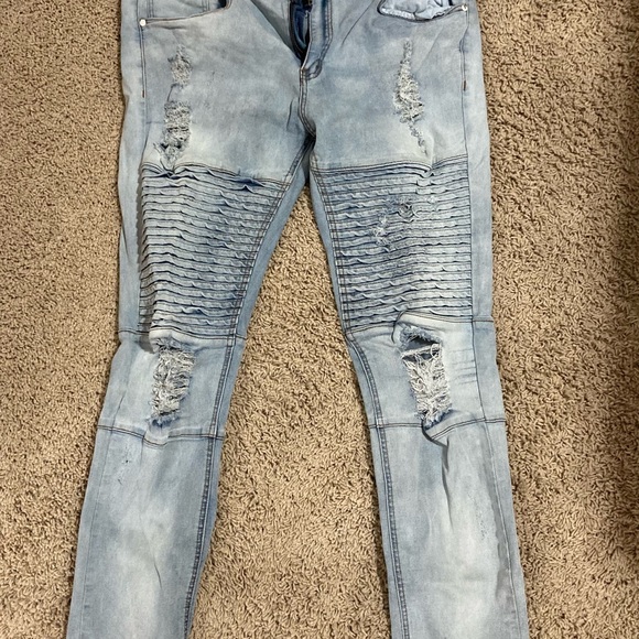 Like-New KDNK Distressed jeans - Picture 2 of 4